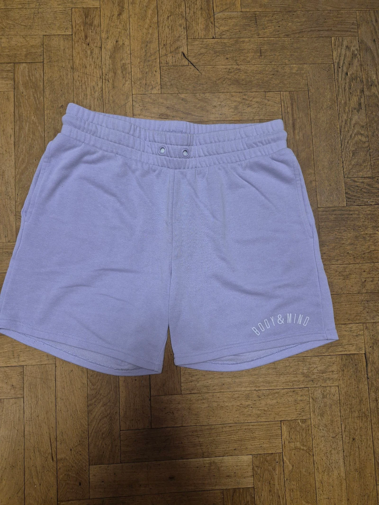 Pantalón corto morado con bolsillos – Talla M